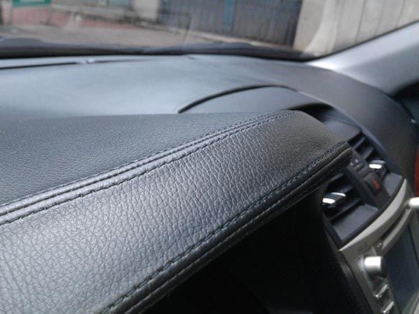 Taplo được bọc da
